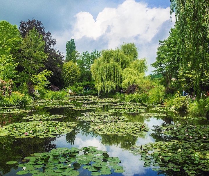 Giverny and Versailles private tour